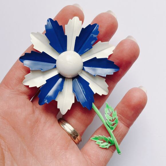 VTG 60s Brooch Blue White Enamel Flower Mid Century Mod Costume Jewelry Kitschy - Picture 3 of 10